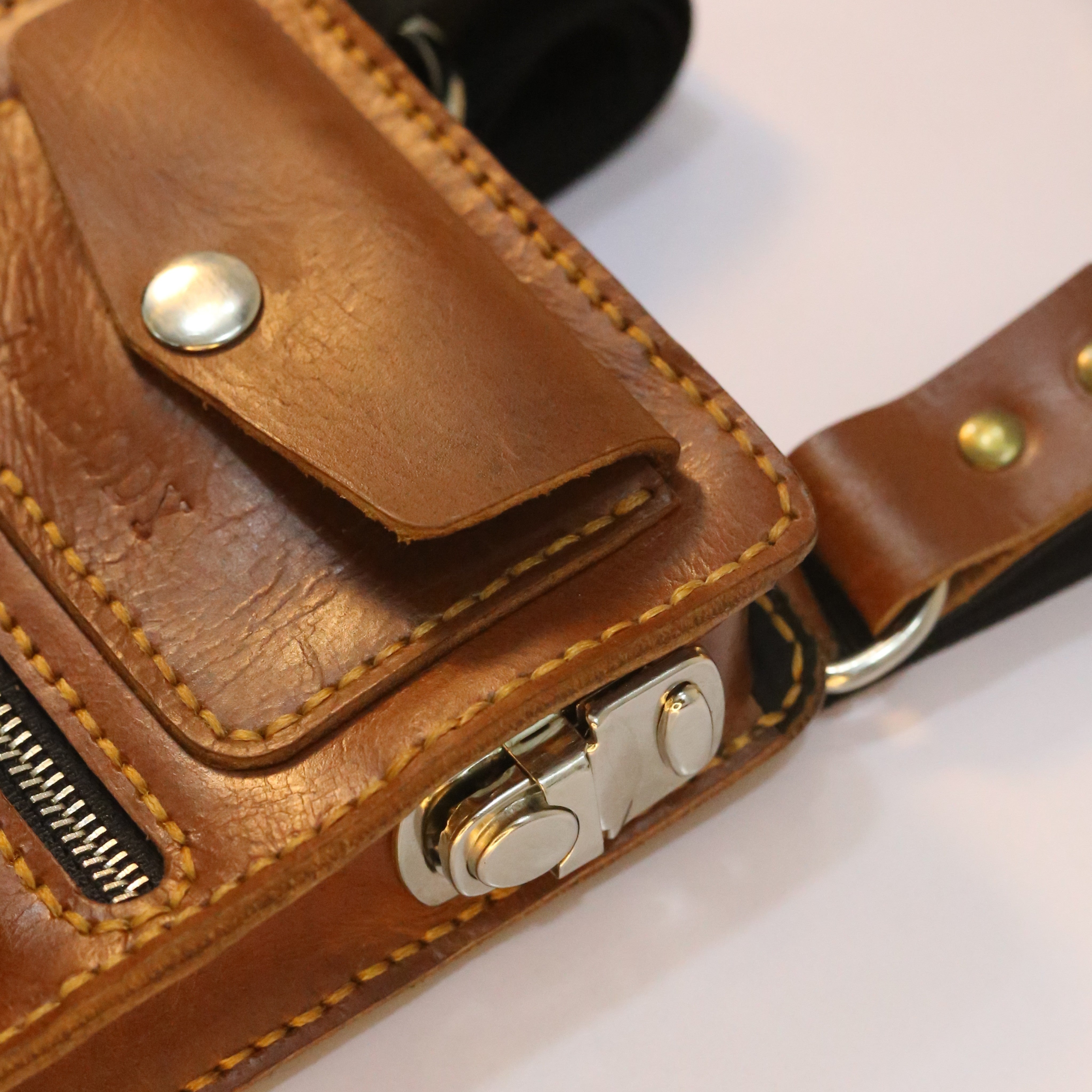 B1 Handmade Leather Crossbody Bag Brown