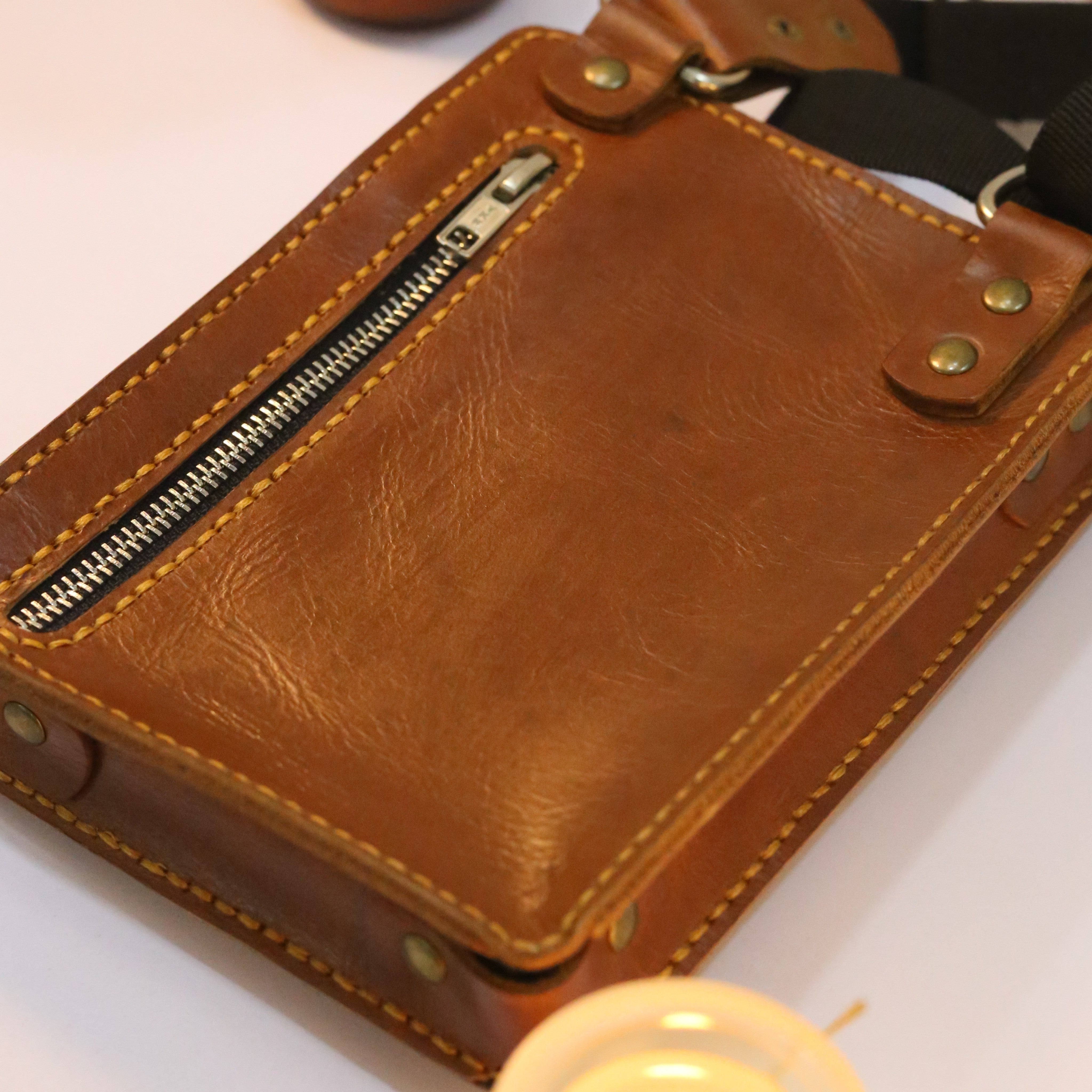 B1 Handmade Leather Crossbody Bag Brown