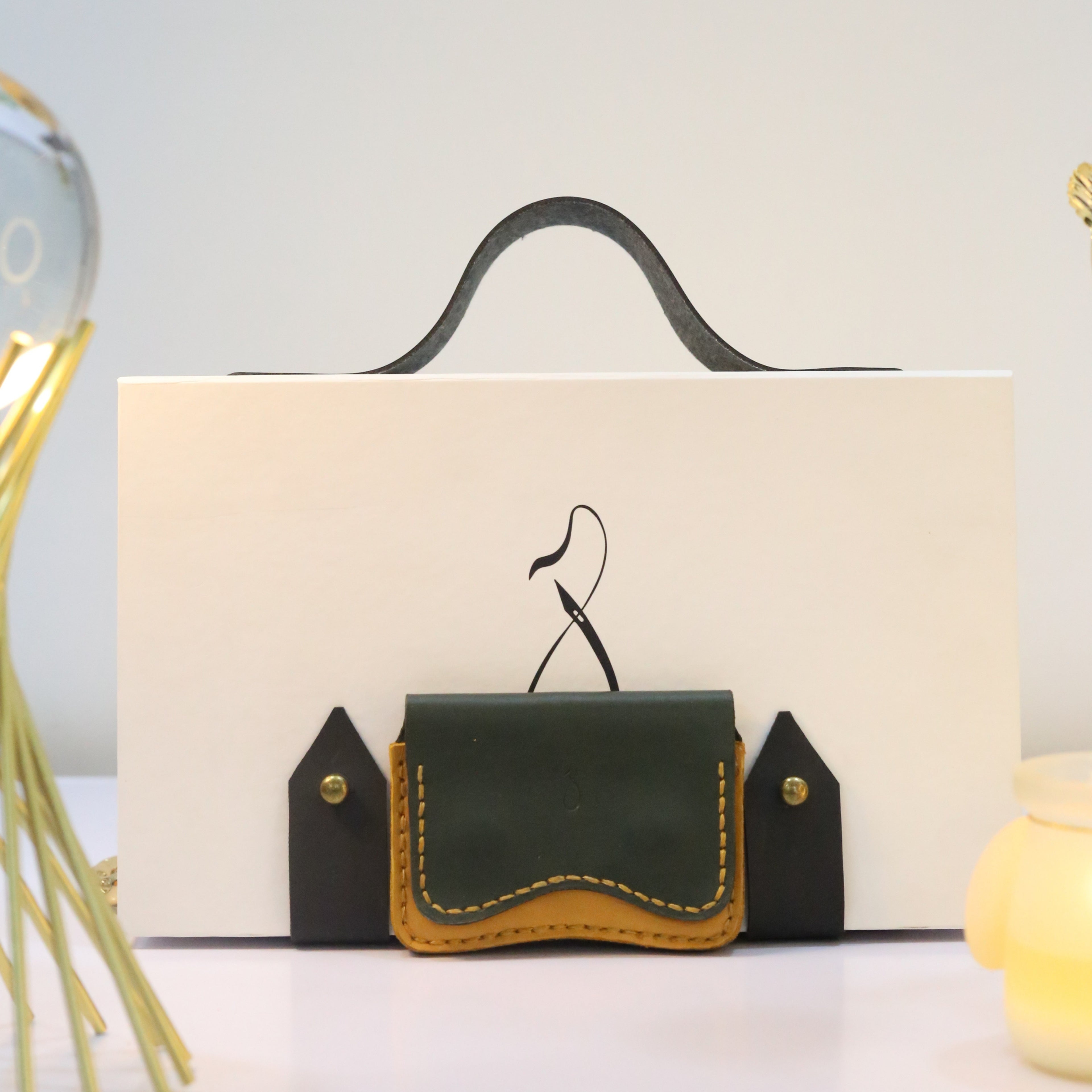 W1 Handmade Leather Card Holder Olive Green & Mustard