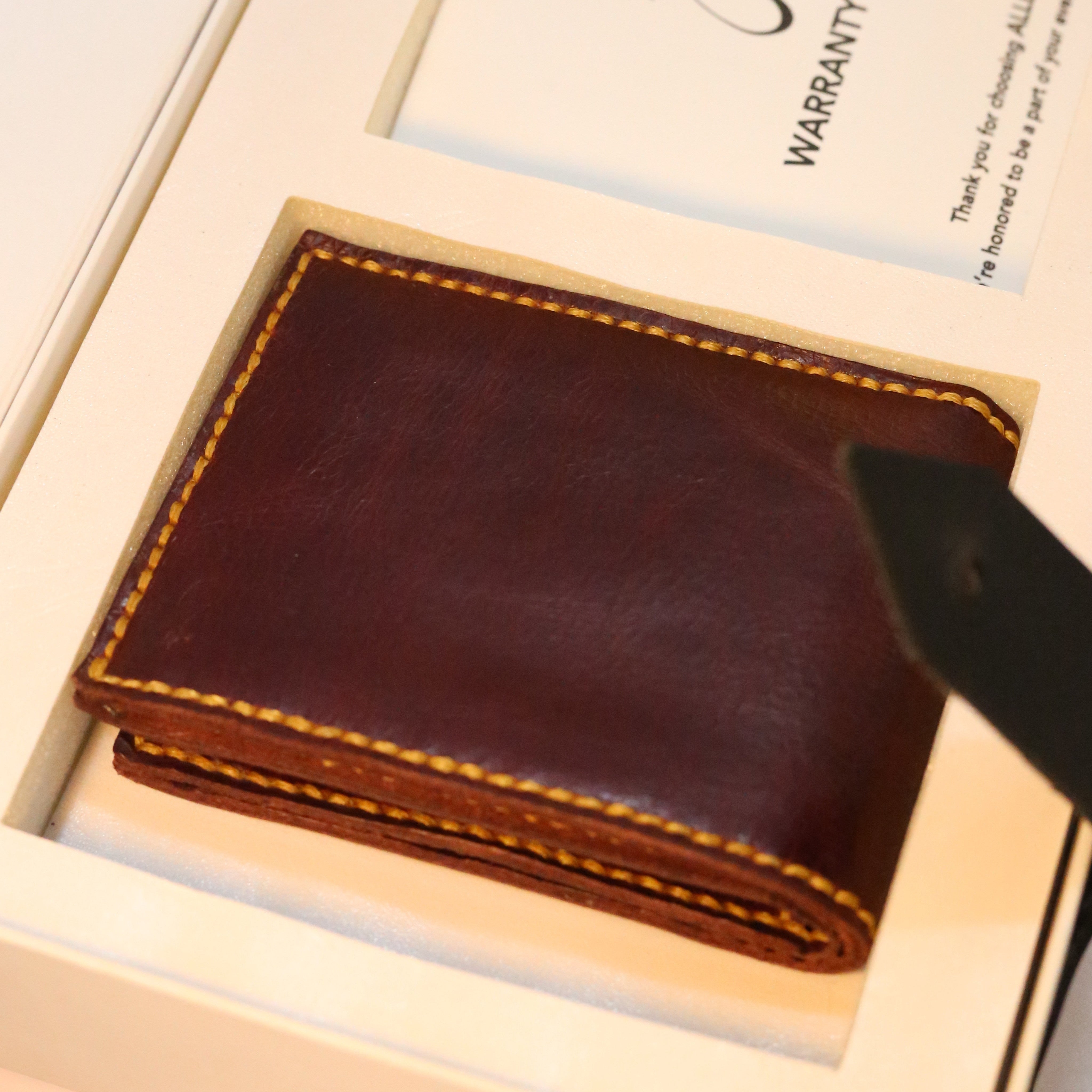 W7 Handmade Leather Coin Wallet Maroon